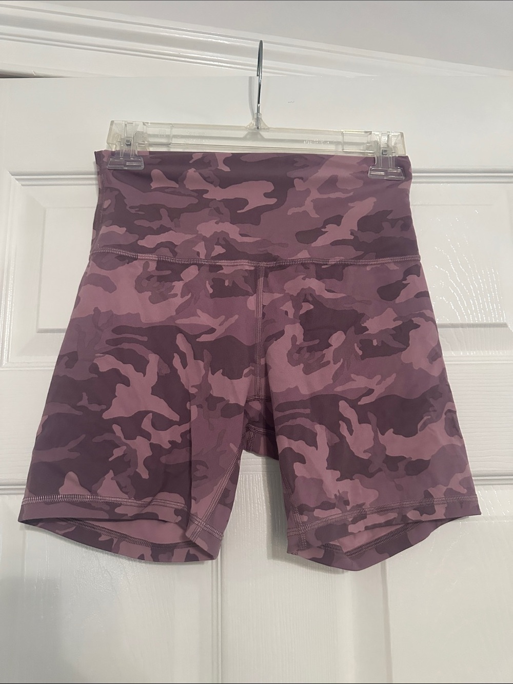 Lululemon Align Short *6"
Incognito Camo Pink Taupe Multi - Size 6